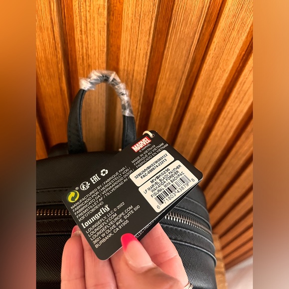 LOUNGEFLY MARVEL BLACK PANTHER WAKANDA FOREVER FIGURAL MINI BACKPACK, NWT - Picture 6 of 10